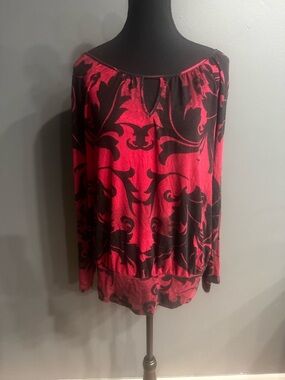 Cable & Gauge Red Black Blouse Women's Medium Split Sleeve Elastic Hem Top